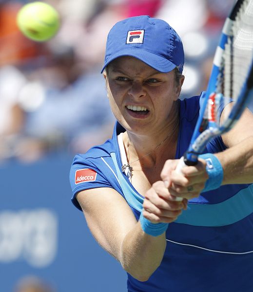 开云体育入口-MAD力克DFM，Caps线上压制力十足焦点之战八强赛，让粉丝疯狂欢呼