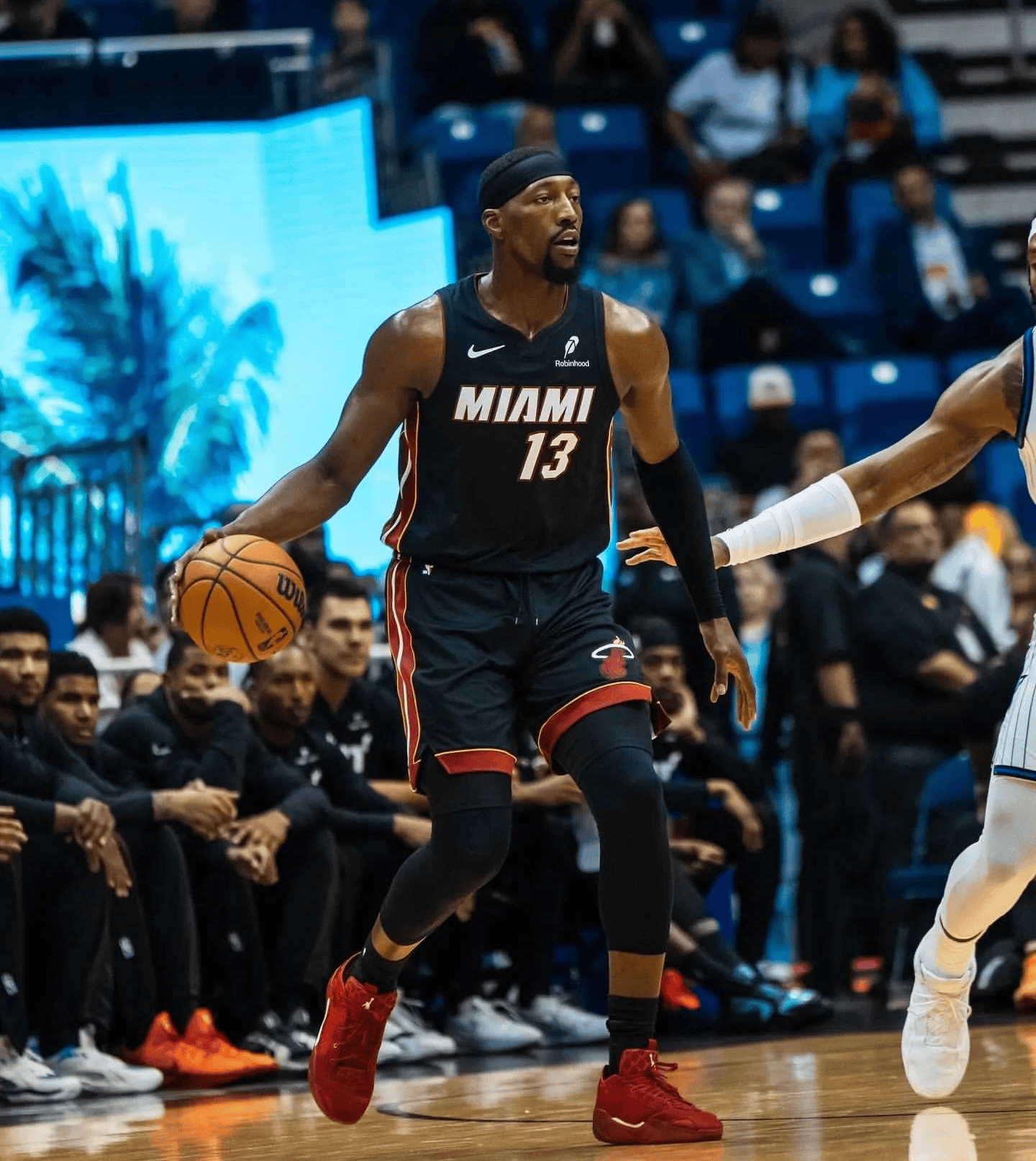 开云体育app-热火主场惨败魔术,巴姆发威力挽局面