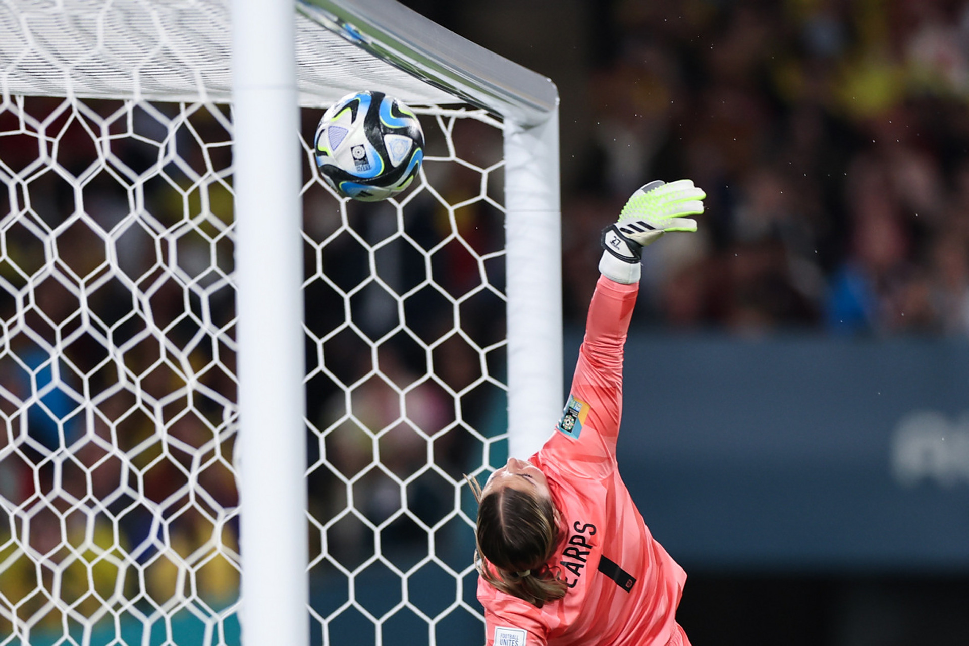 开云体育入口-韩国羽毛球队逆转英格兰羽毛球队，辛杜高光表现的简单介绍